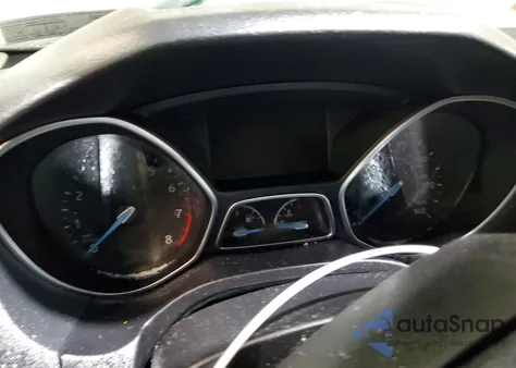 2016 Ford Focus Se z USA, uszkodzony, nr VIN 1FADP3F2XGL243563